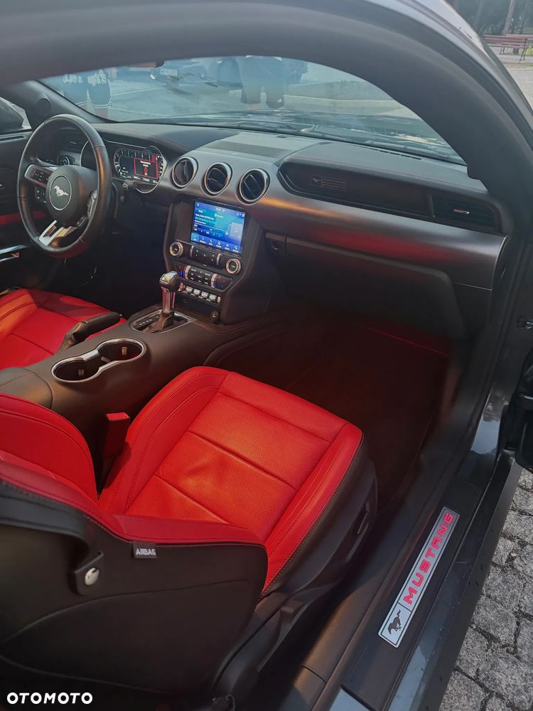 Ford Mustang - 17