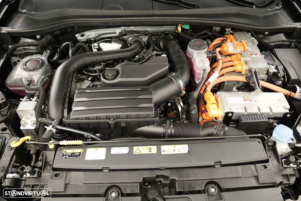 SEAT Leon ST 1.5 TSI e-Hybrid FR DSG - 25