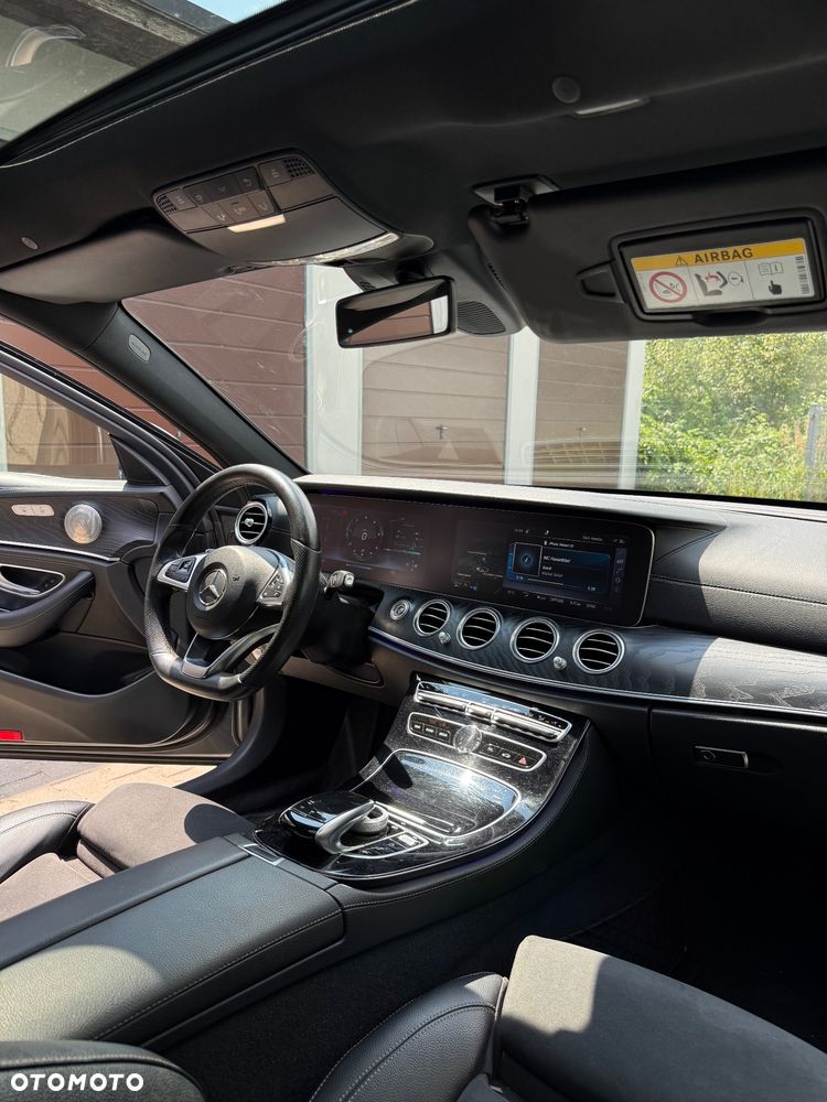 Mercedes-Benz Klasa E 220 d 4Matic 9G-TRONIC AMG Line - 10