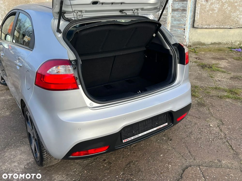 Kia Rio 1.4 CRDI Spirit - 9