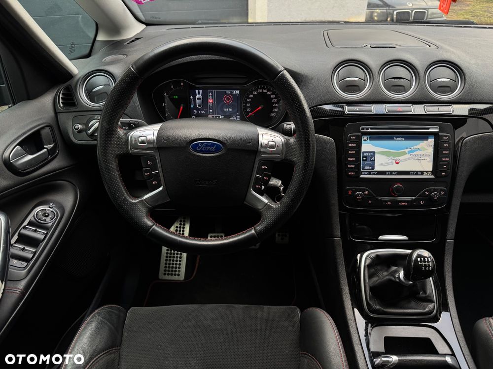 Ford S-Max 2.0 TDCi DPF Titanium X - 19