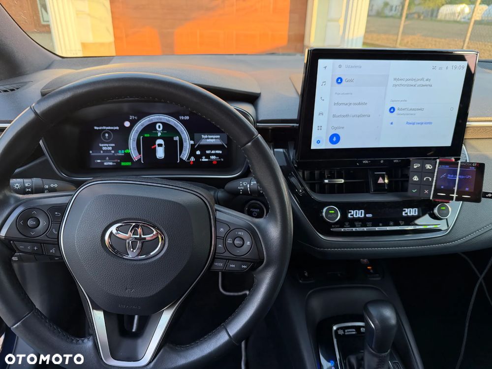 Toyota Corolla 1.8 Hybrid Comfort - 16