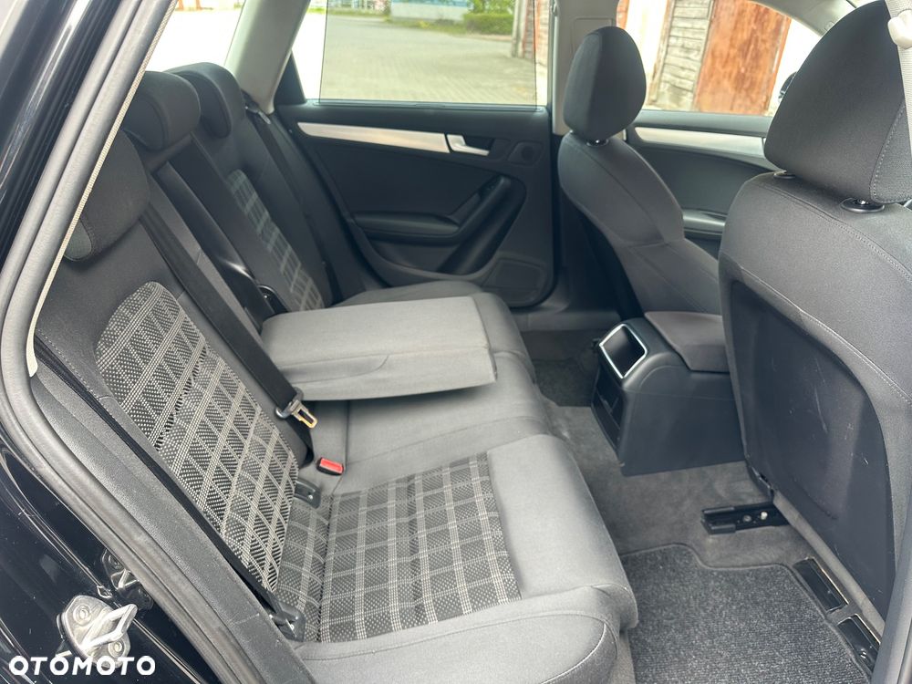 Audi A4 Avant - 31