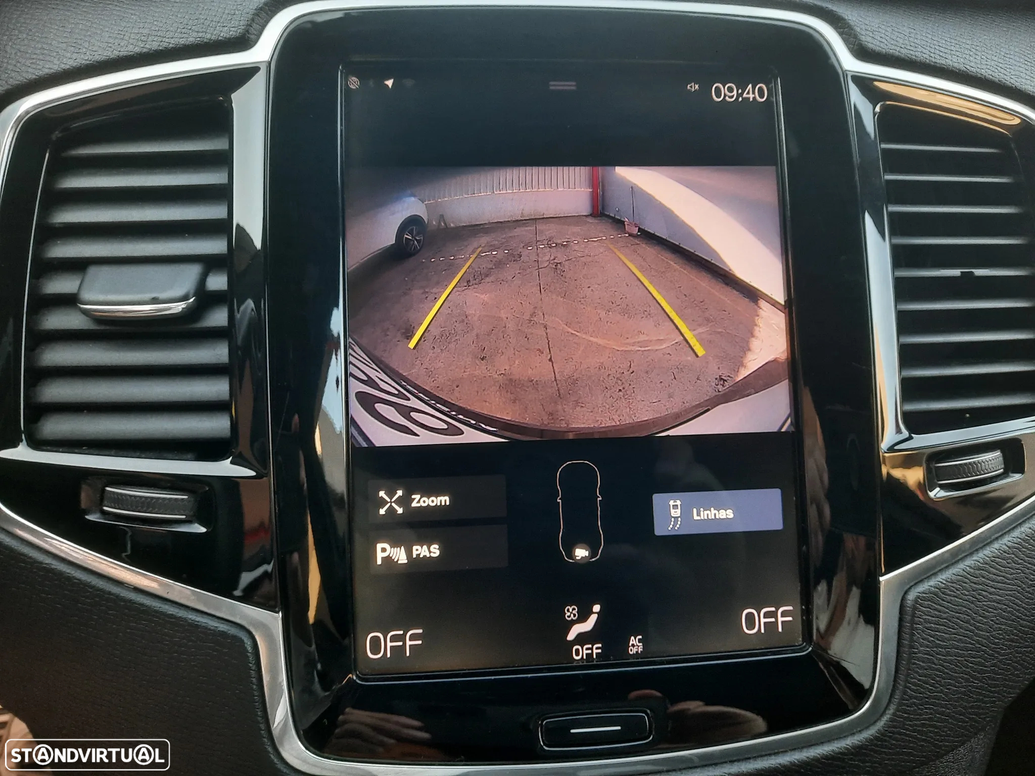 Volvo XC 90 2.0 D4 R-Design - 48