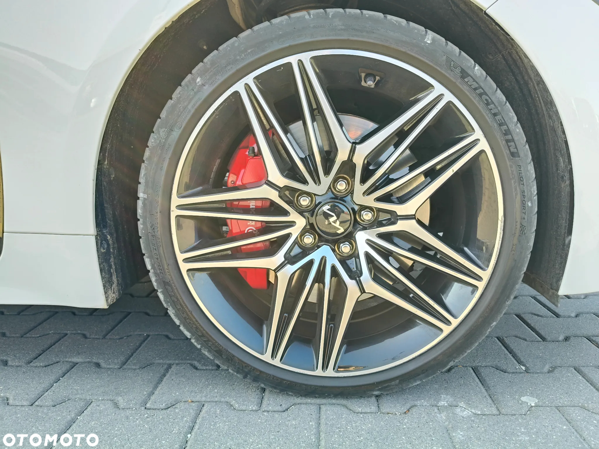 Kia Stinger - 23