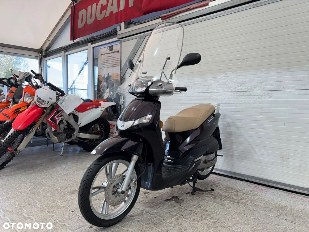 Peugeot Tweet - 10