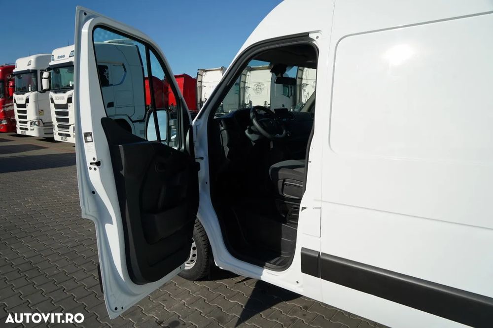 Renault MASTER / NEGRU / PANOU / CAMERĂ VEDERE SPATE / 2020 R - 22