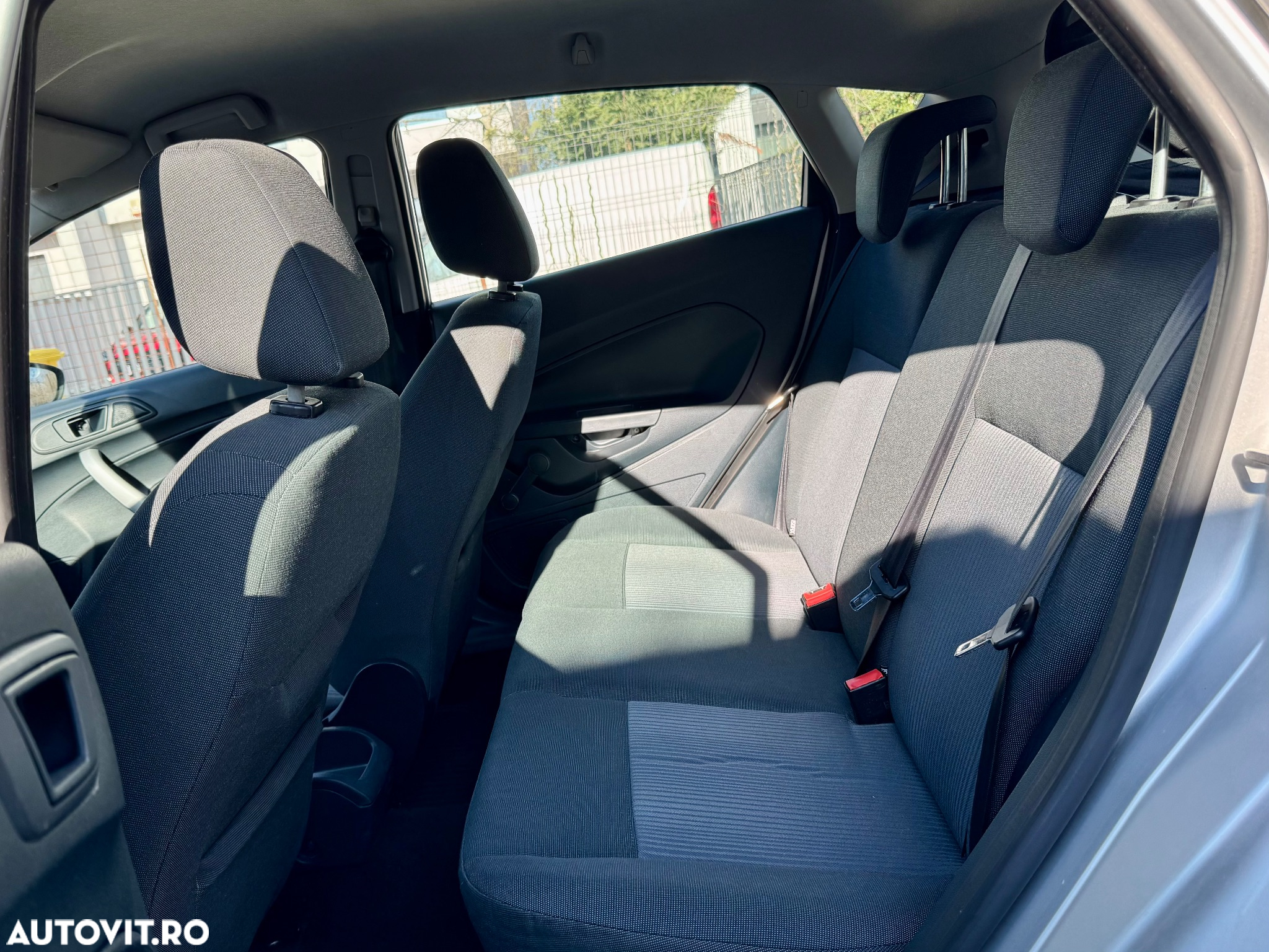 Ford Fiesta 1.4 TDCi Ambiente - 7