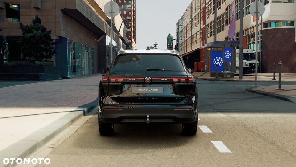 Volkswagen Tiguan - 10