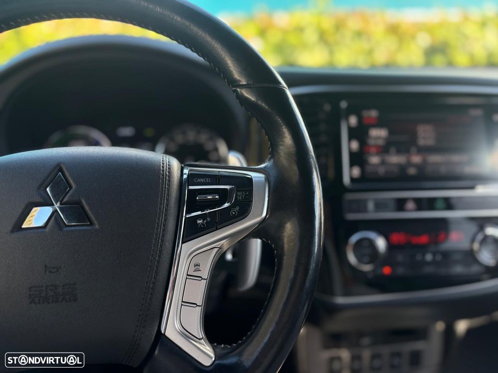 Mitsubishi Outlander 2.0 Intense Navi - 13