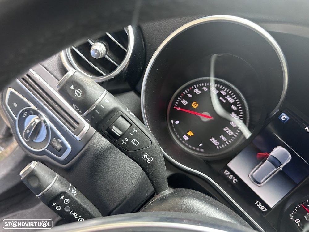 Mercedes-Benz C 220 d AMG Line - 36