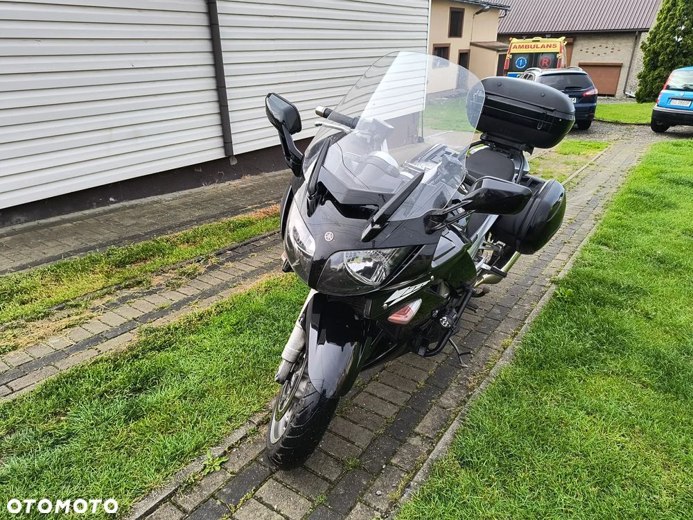 Yamaha FJR - 10