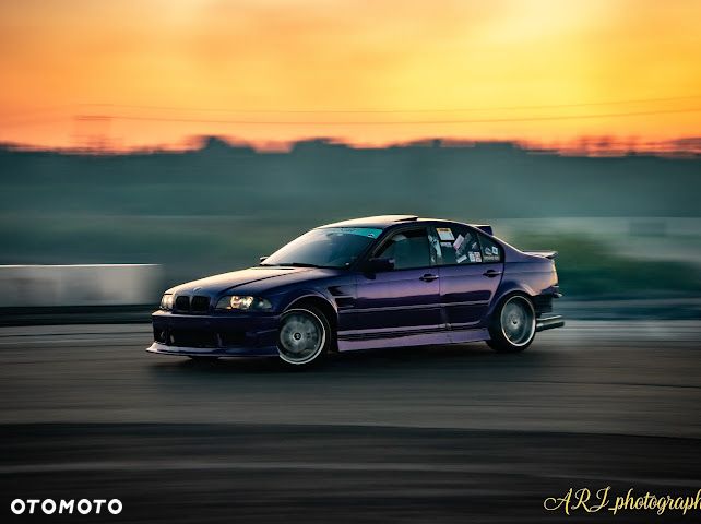 BMW Seria 3 323i - 10