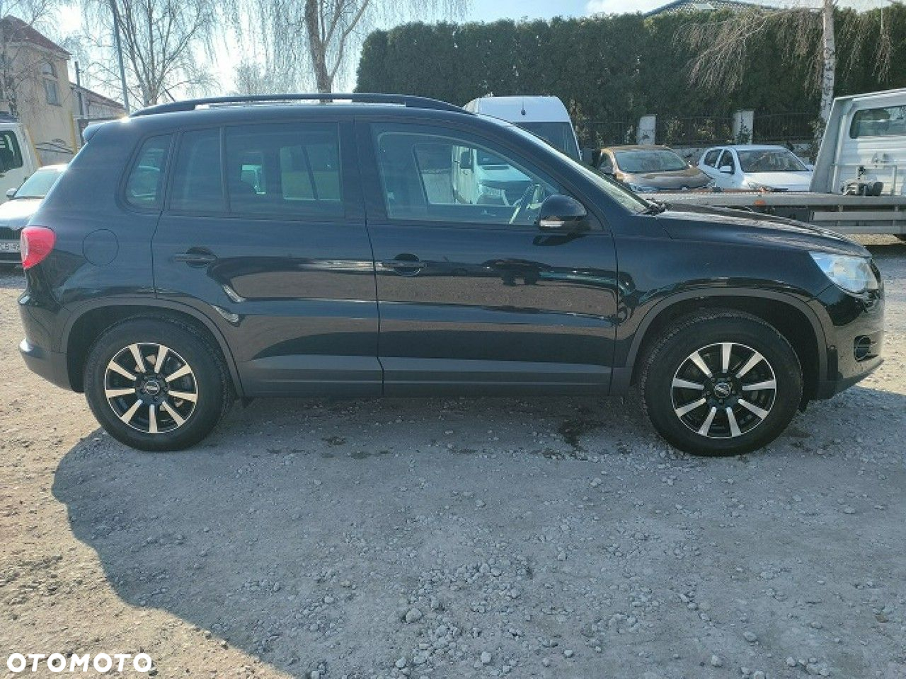 Volkswagen Tiguan - 10