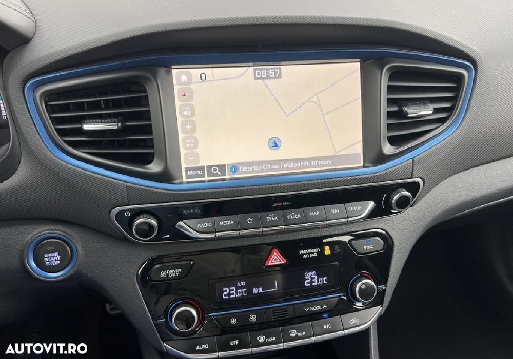 Hyundai IONIQ 1.6 GDI Premium - 10
