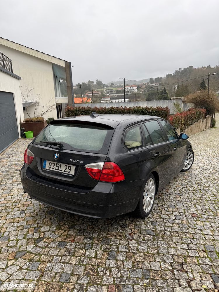 BMW 320 dA - 17