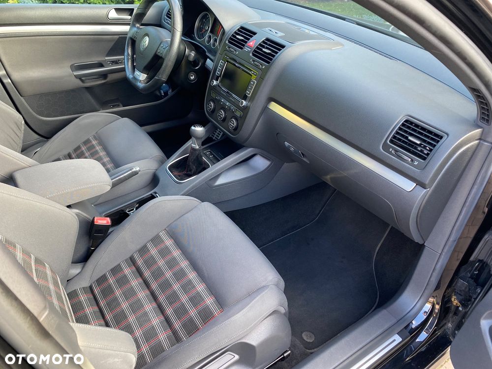 Volkswagen Golf 2.0 TSI GTI - 11