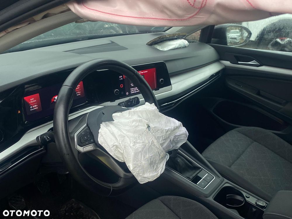 Volkswagen Golf VII 1.5 TSI BMT Comfortline - 17