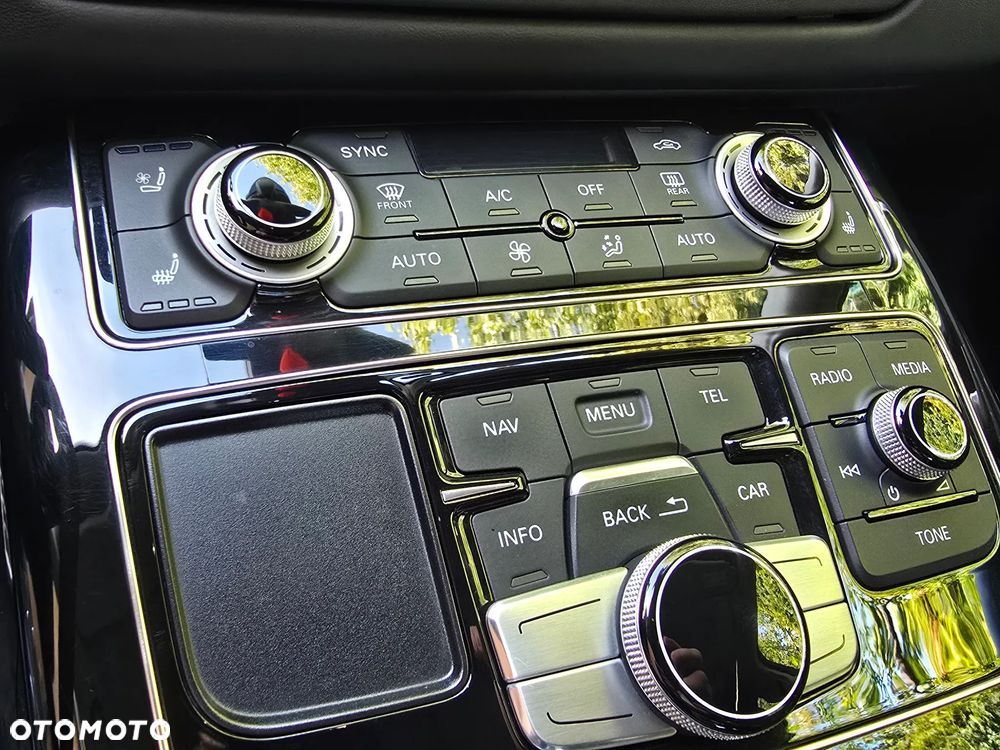 Audi S8 - 34