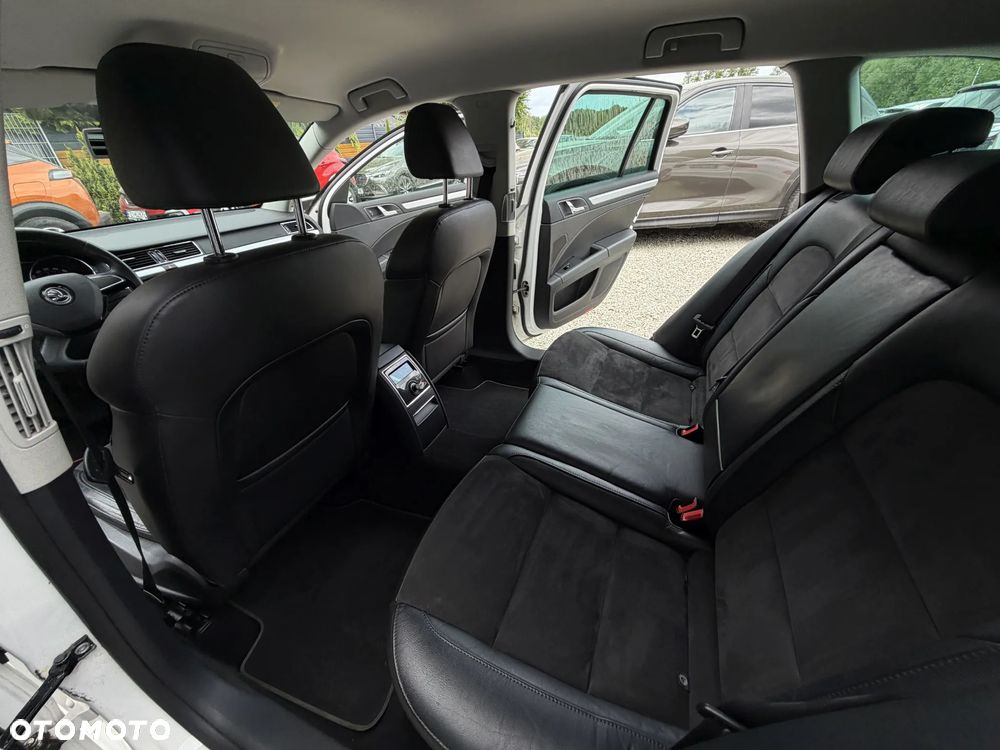 Skoda Superb 2.0 TDI Ambition DSG - 21