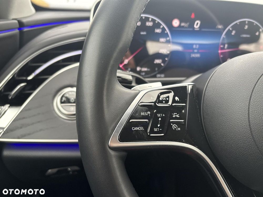 Mercedes-Benz Klasa E - 28