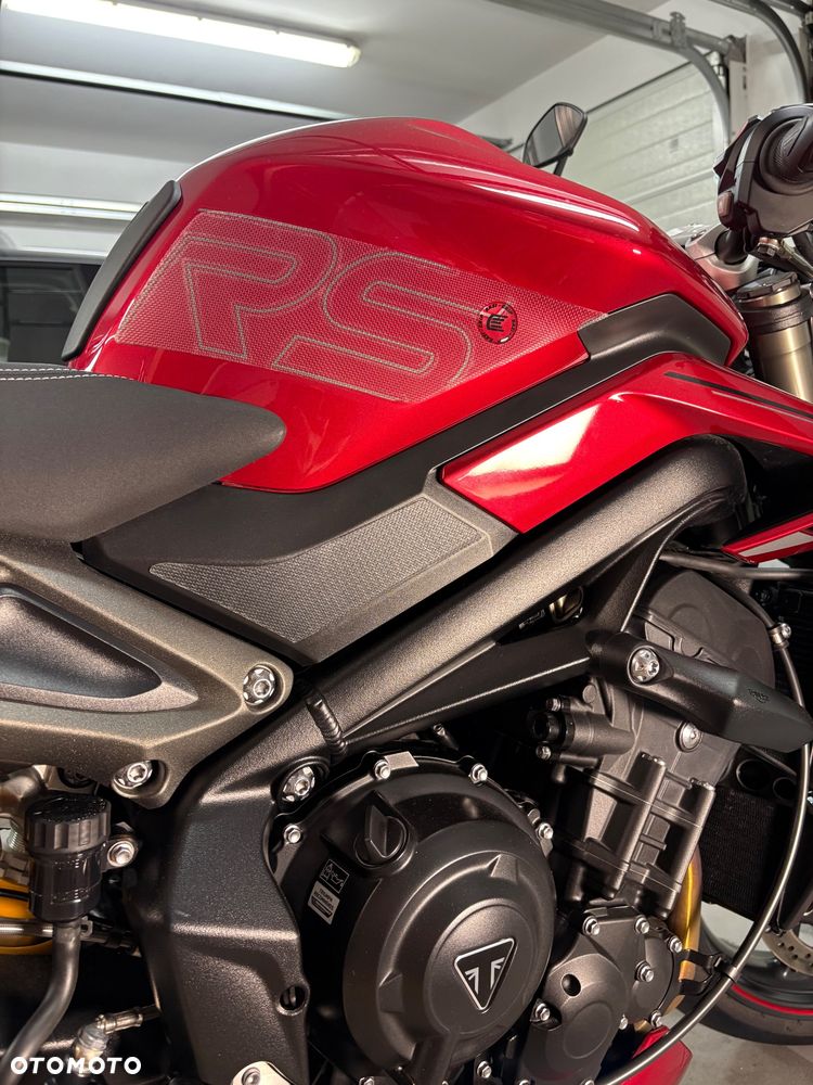 Triumph Street Triple - 5