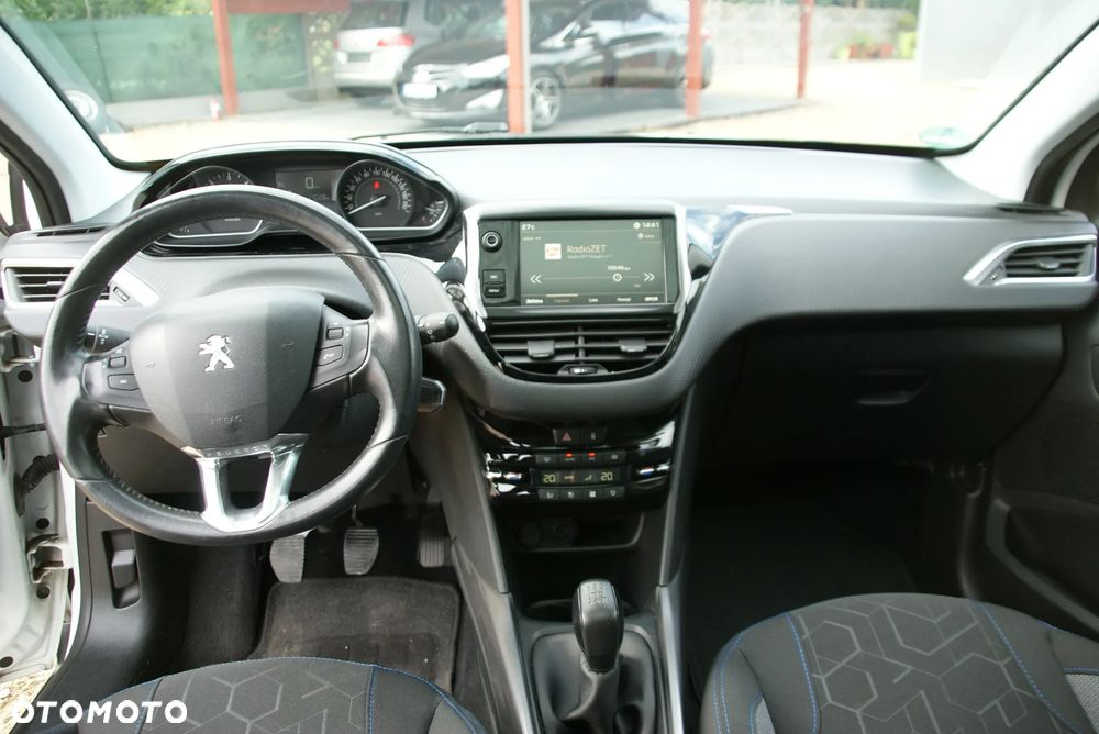 Peugeot 2008 BlueHDi 100 STOP & START Style - 21