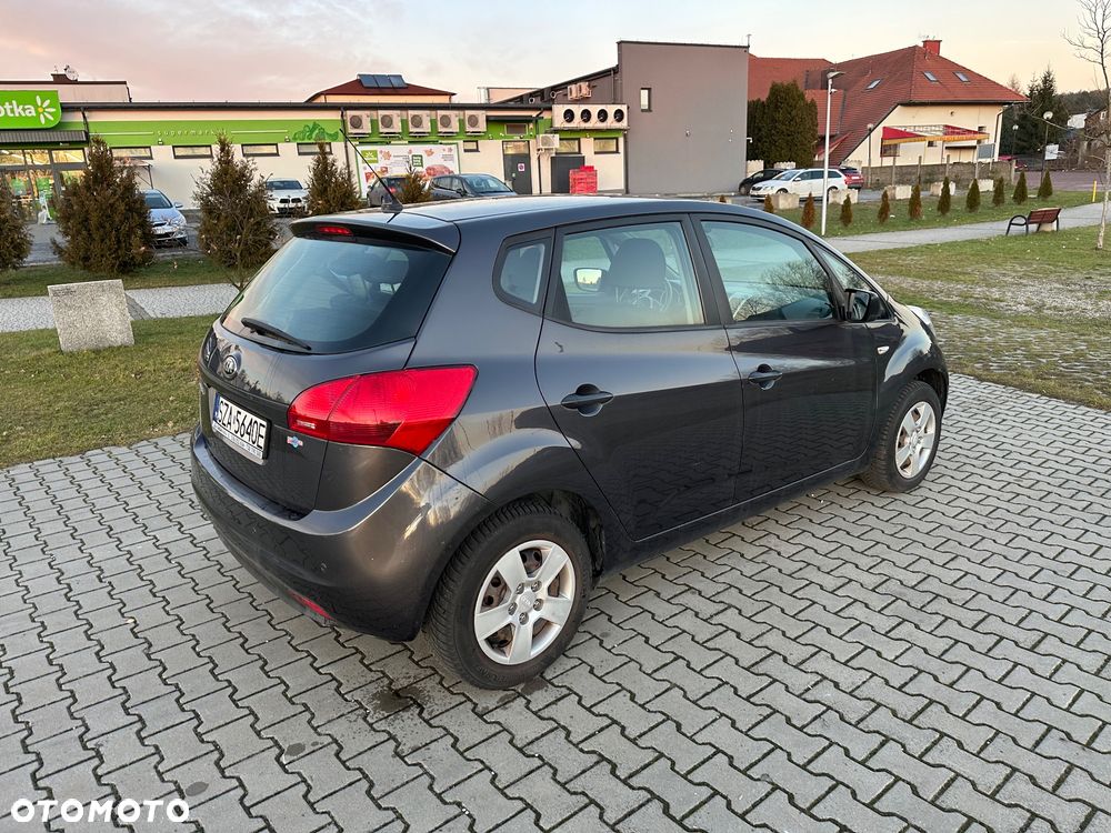 Kia Venga - 4