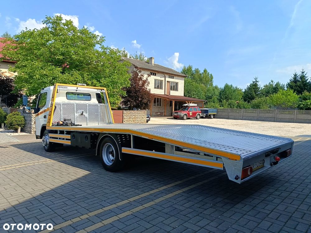 Mitsubishi FUSO CANTER 9C18 - 4