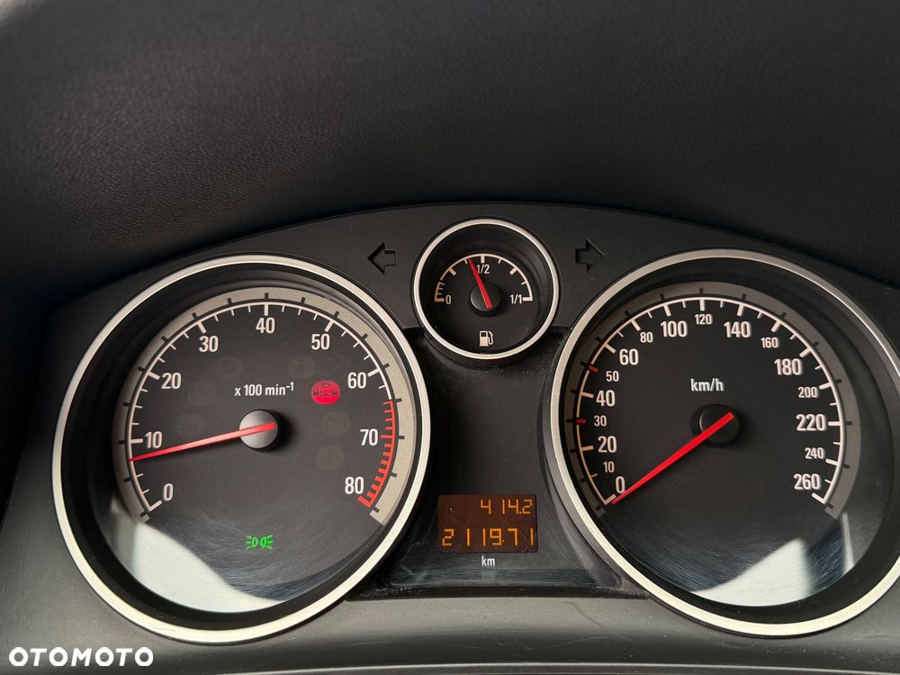 Opel Astra - 16