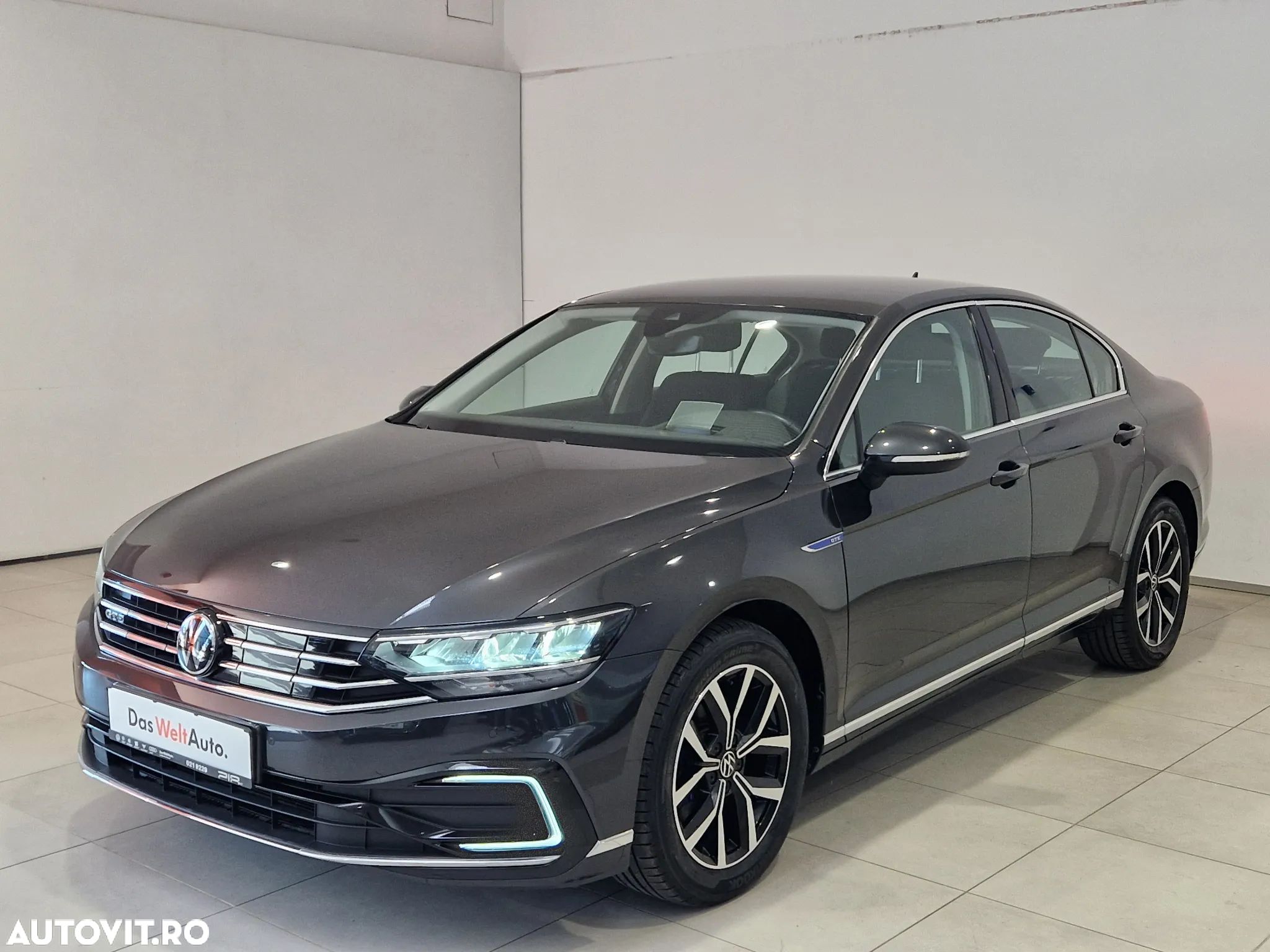 Volkswagen Passat 1.4 TSI Plug-In-Hybrid DSG GTE - 1