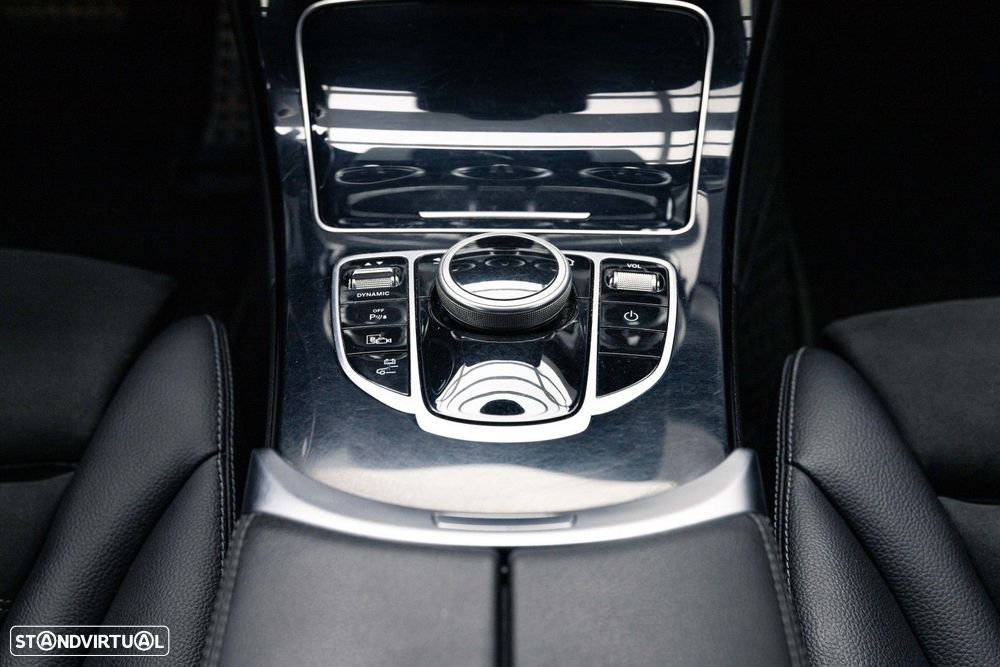 Mercedes-Benz C 300 e AMG Line - 44