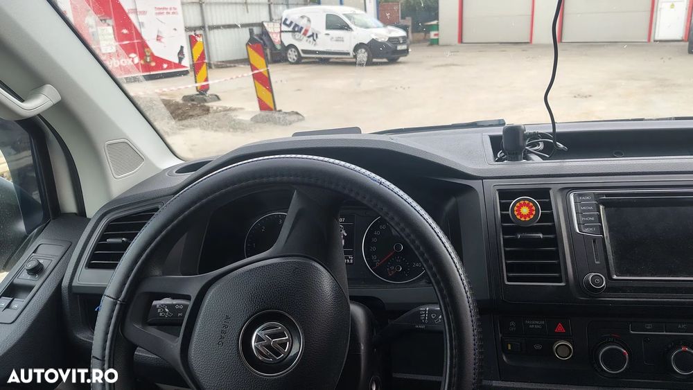 Volkswagen Transporter - 3