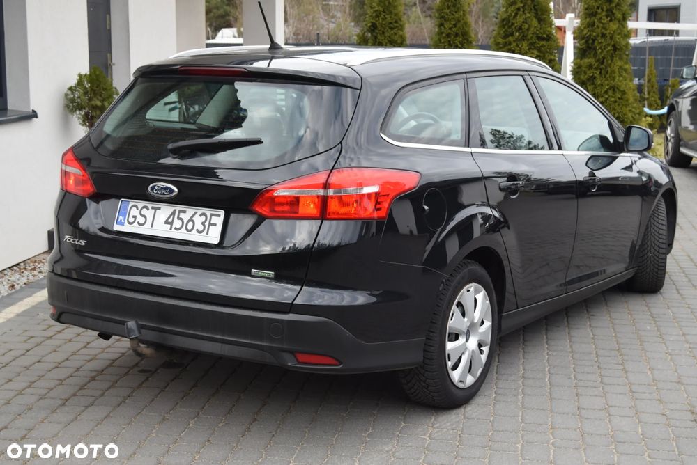 Ford Focus 1.0 EcoBoost Titanium - 9