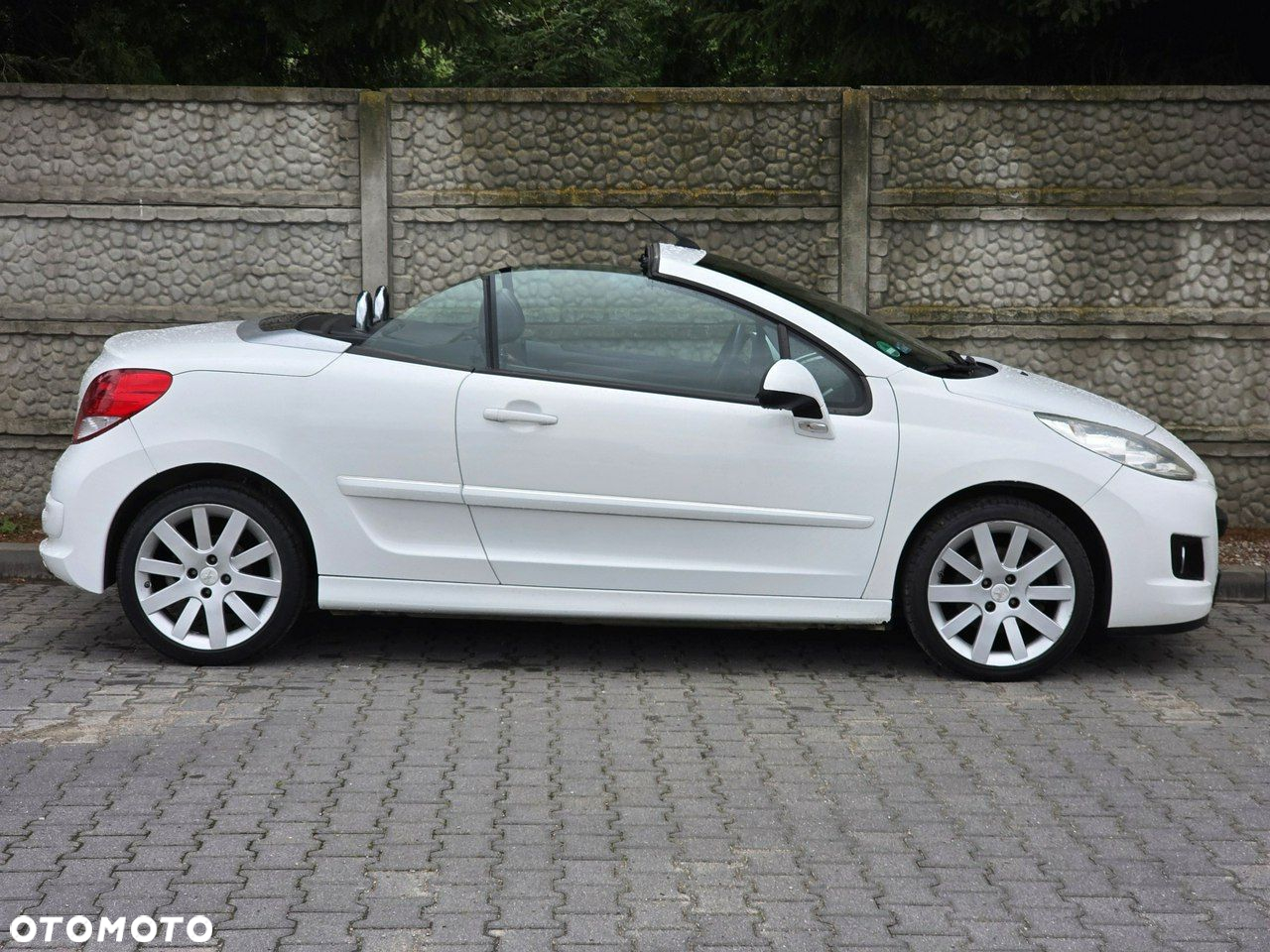 Peugeot 207 CC - 6