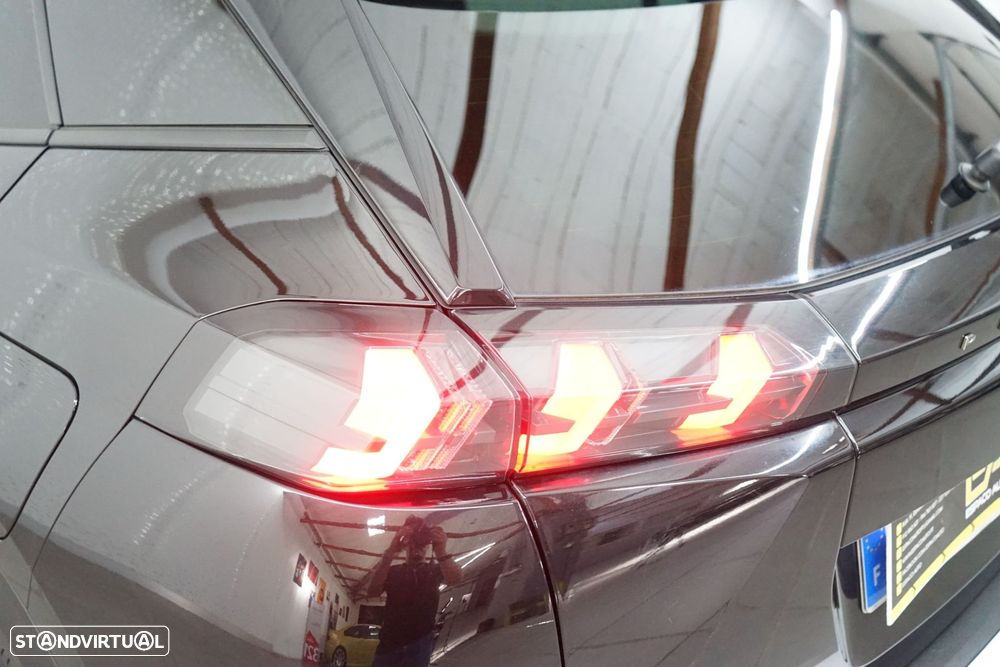 Peugeot 2008 PureTech 100 Allure - 14