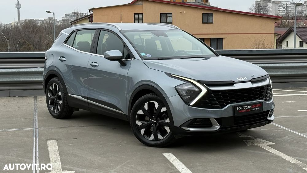 Kia Sportage 1.6 T-GDI PHEV 6AT 4x4 Business Line - 2