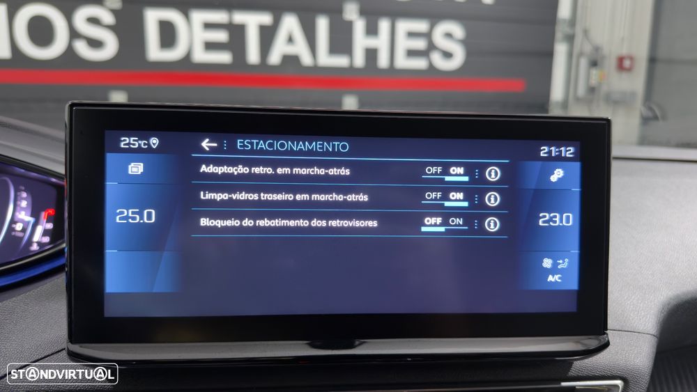 Peugeot 3008 1.2 PureTech Allure - 32
