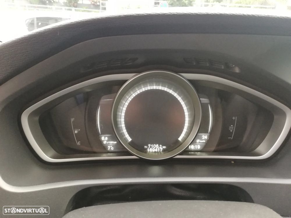 Volvo V40 D2 Ocean Race - 15