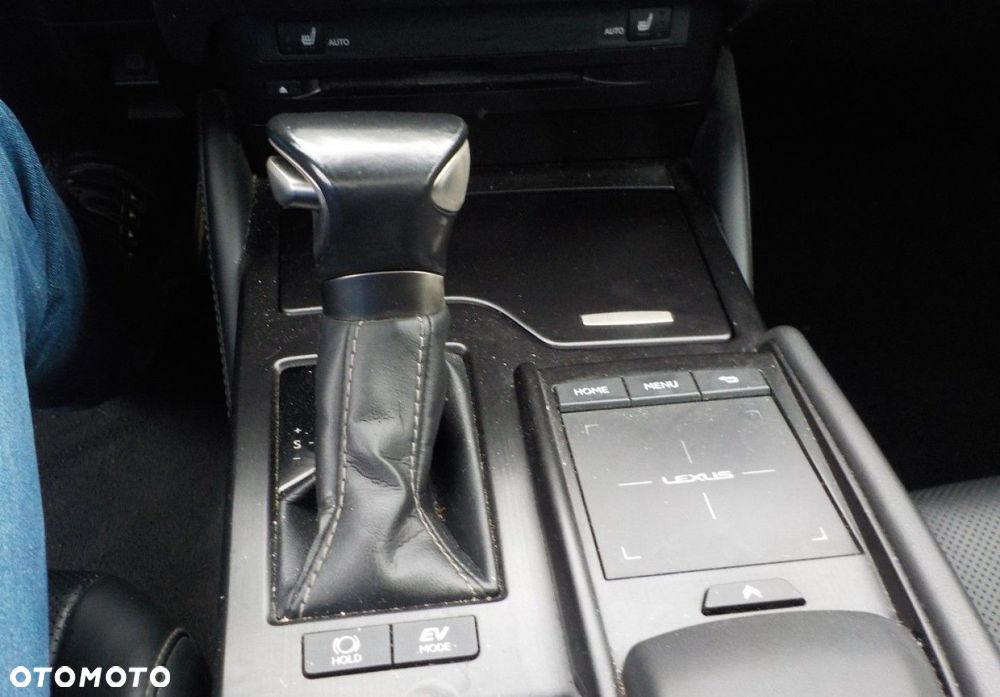 Lexus ES - 26