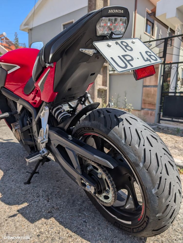 Honda CBR CBR650F - 12