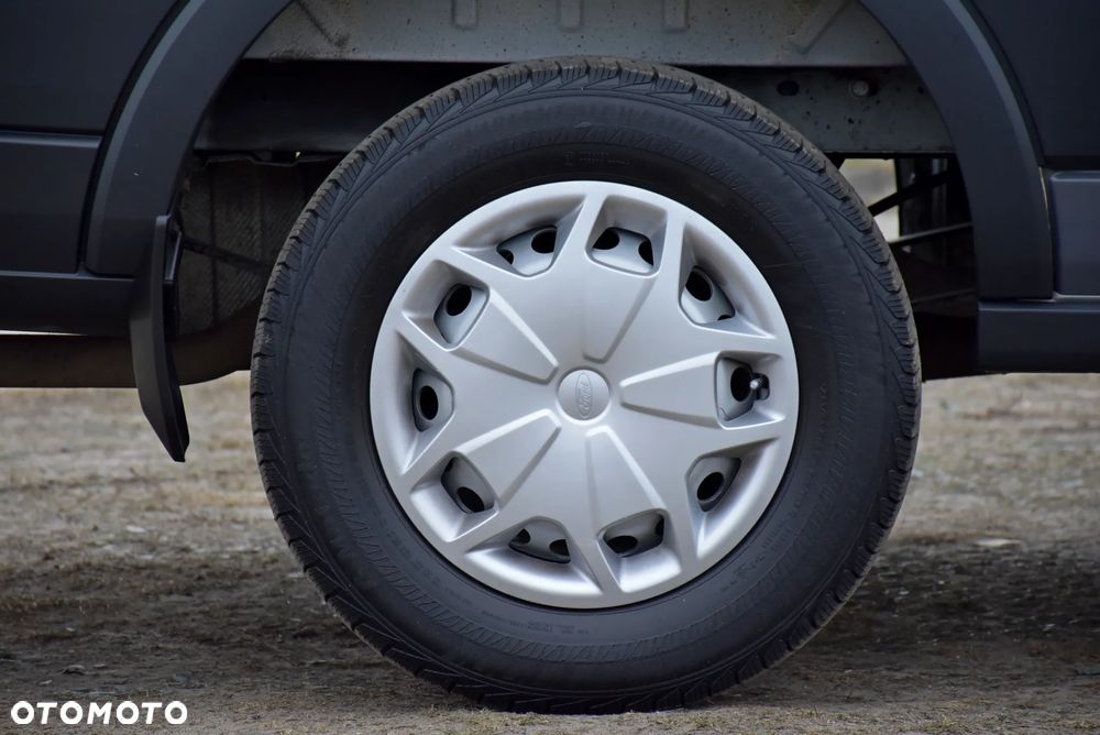 Ford Transit - 25