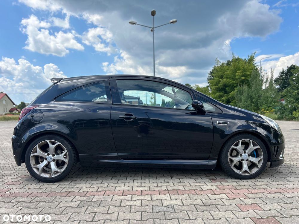 Opel Corsa 1.6T OPC - 4