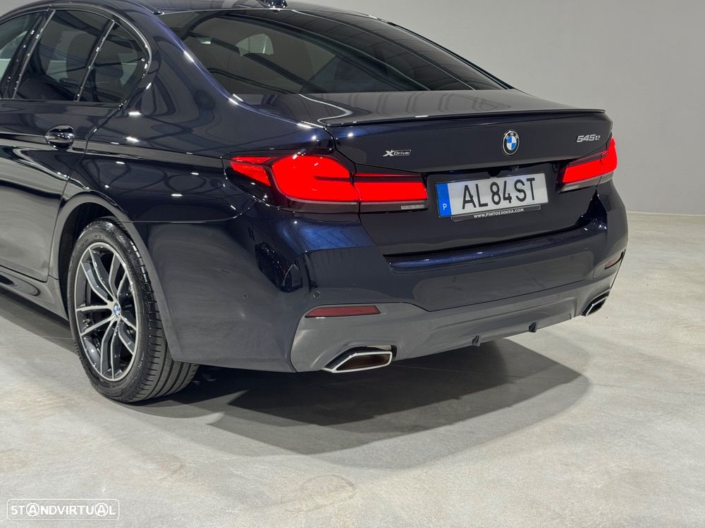 BMW 545 e xDrive Pack M - 5