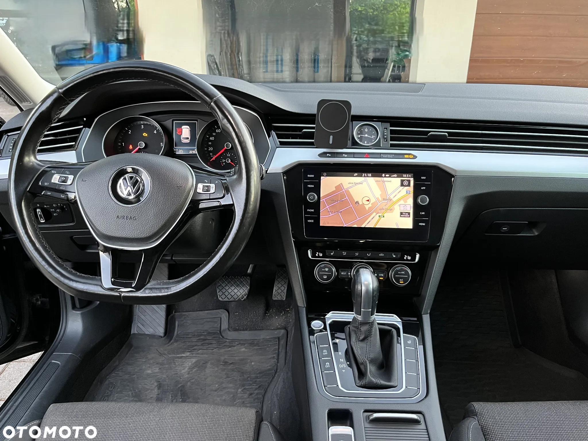 Volkswagen Passat - 9