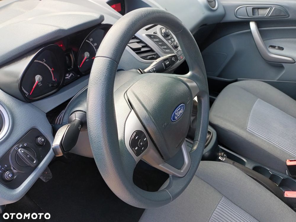 Ford Fiesta 1.25 Titanium X - 22