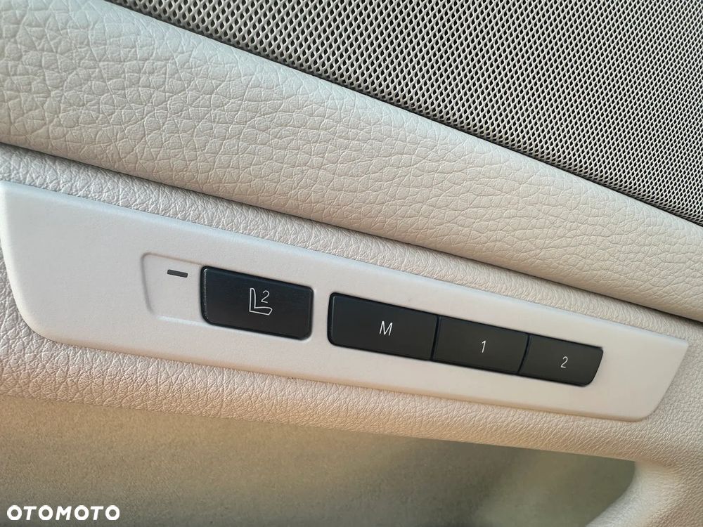 BMW Seria 5 520d - 16