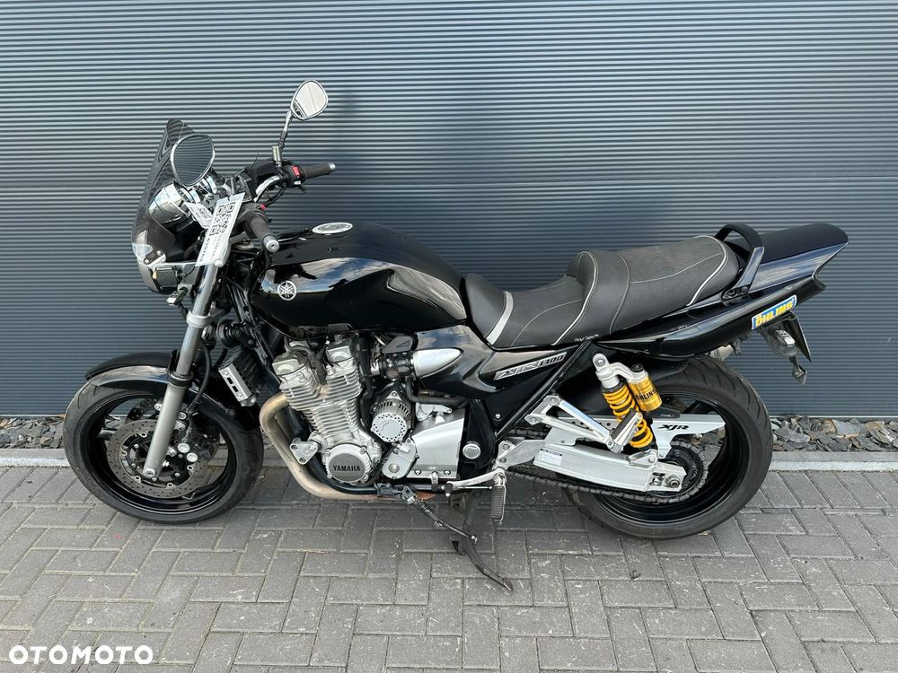 Yamaha XJR - 2