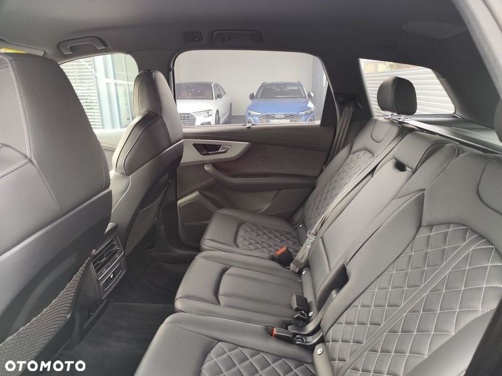 Audi Q7 - 16