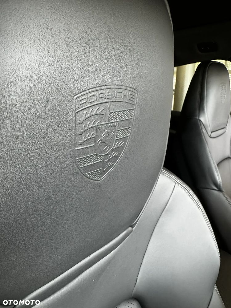 Porsche Cayenne Coupe - 24